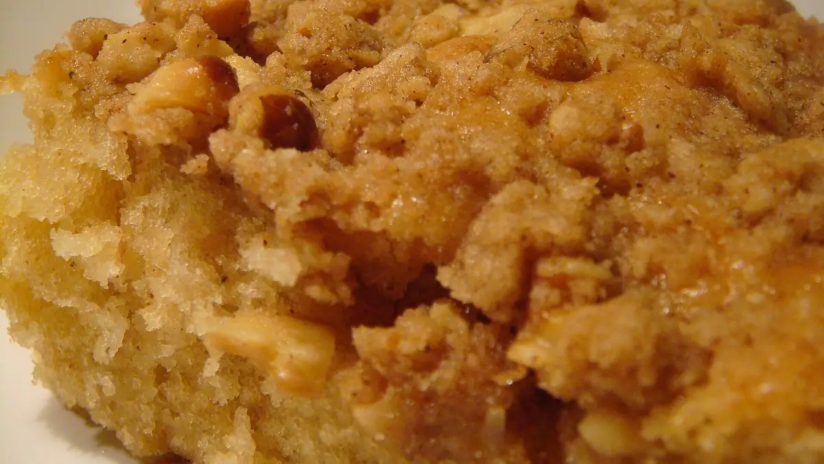 Cake Maker bakes